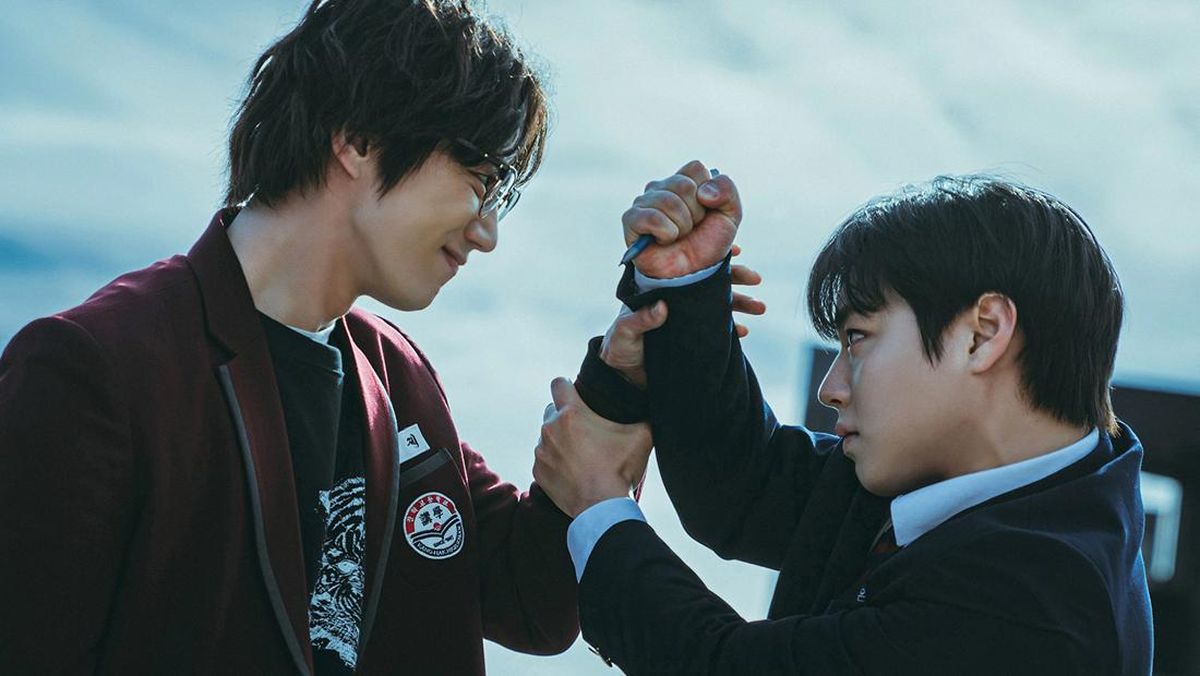 Wajib Tonton! Cara Si Jenius Yeon Si Eun Menghancurkan Penindas di 'Weak Hero Class 1'.